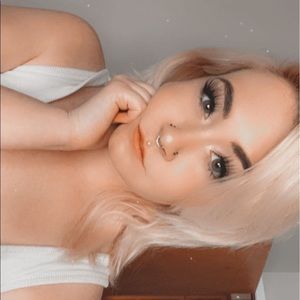 Meet your Posher, Devon